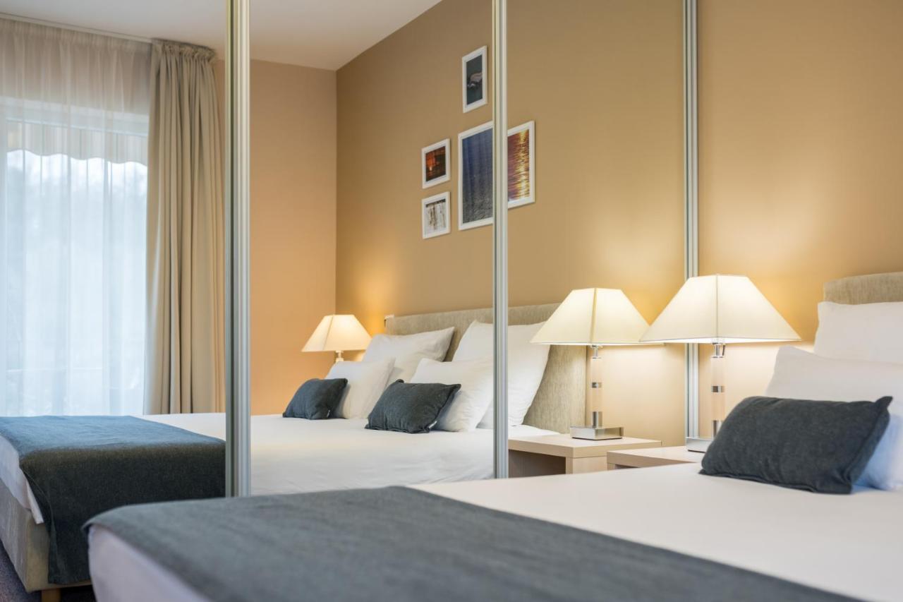 Hotel Zlatna Vala أوماغ المظهر الخارجي الصورة