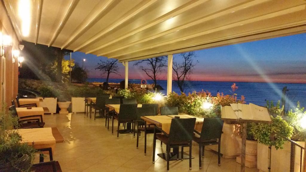 Hotel Zlatna Vala أوماغ المظهر الخارجي الصورة